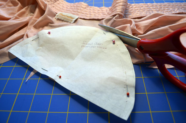 Cut Cap Sleeve Lining